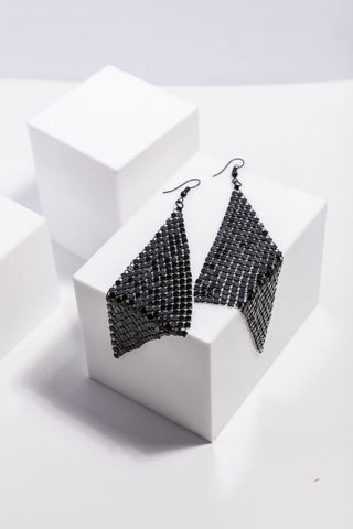 Holiday Tyra Earrings Black