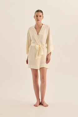 Gingerlilly Diamond Pure Silk Ivory Short Robe