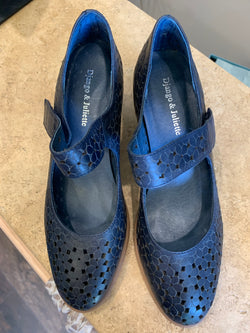 Django & Juliette Imogenia Navy Leather Shoe - Total Woman Total Home